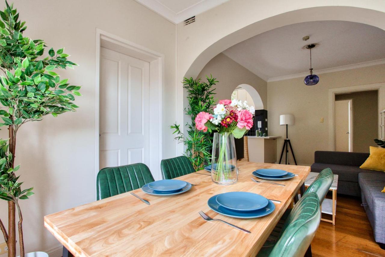 2 Bedroom Newtown Near To Shops 2 Appartamento *